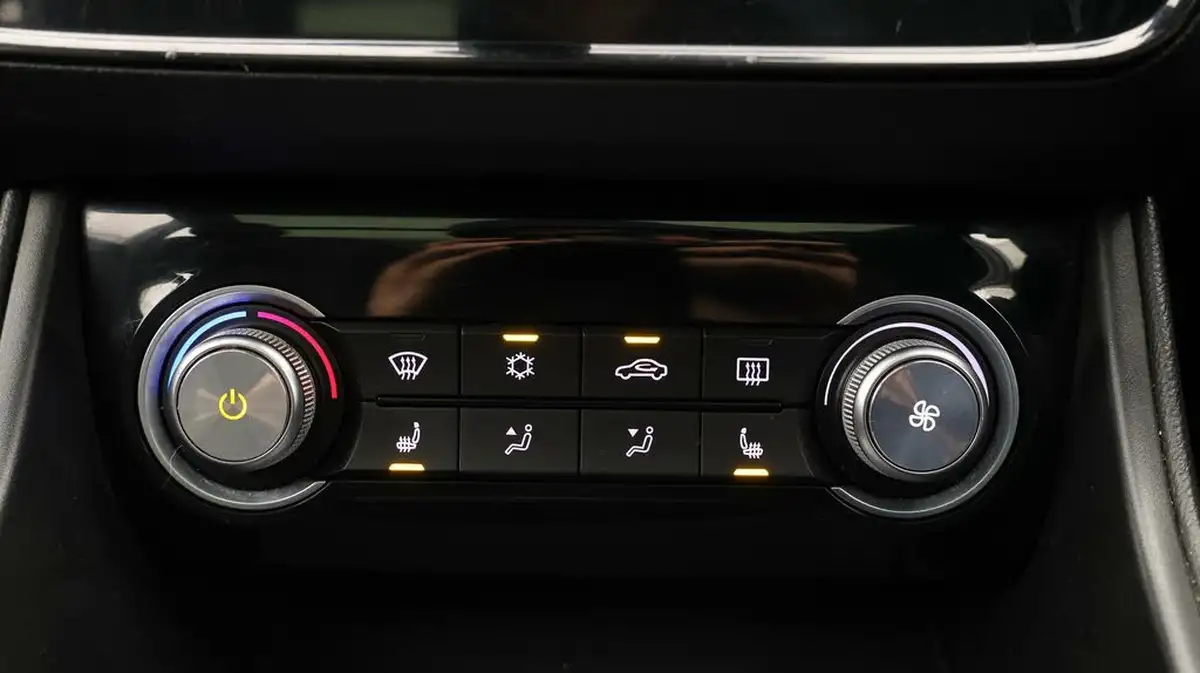 2021-mg-zs-suv-e-exclusive-ev-big-11