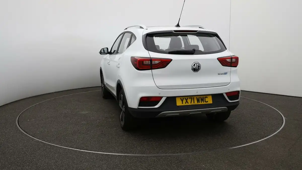 2021-mg-zs-suv-e-exclusive-ev-big-59