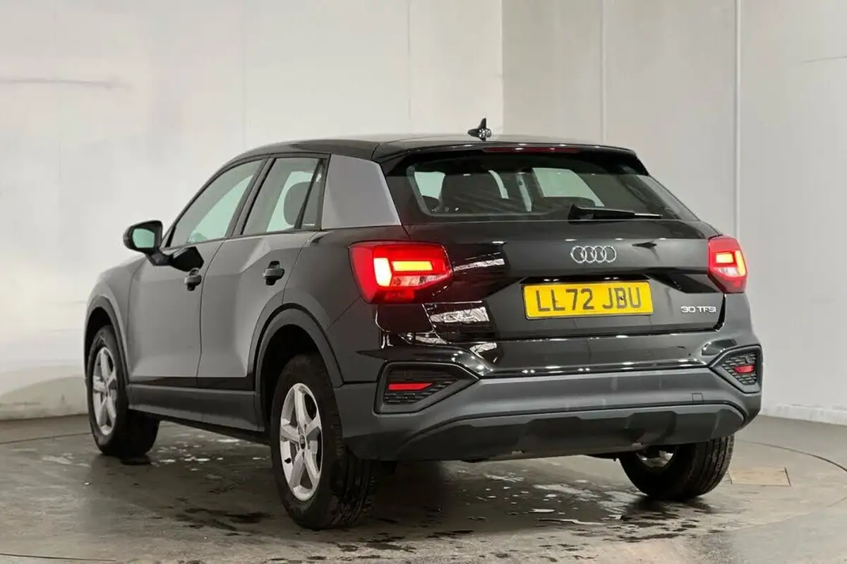 2022-audi-q2-10-30-tfsi-technik-big-20