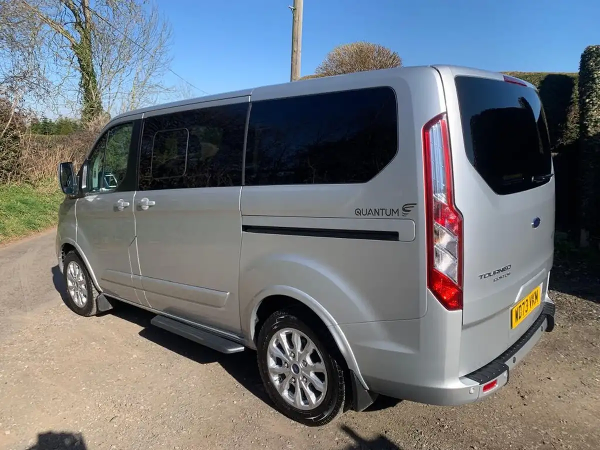 2024-ford-tourneo-custom-big-7