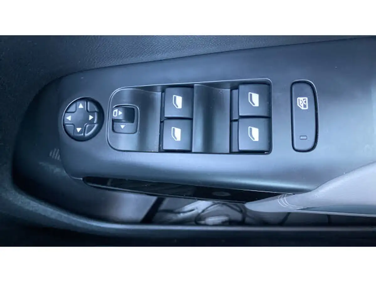 2021-citroen-c5-aircross-12-puretech-shine-eat8-big-16
