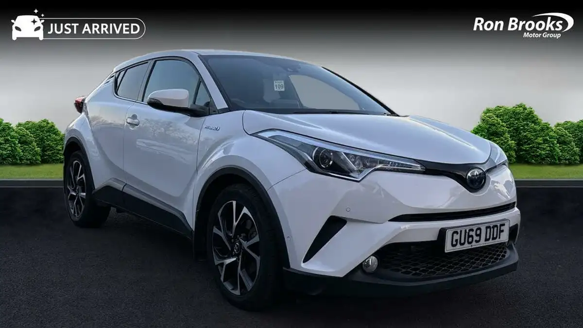 2019-toyota-c-hr-18-vvt-i-design-big-0