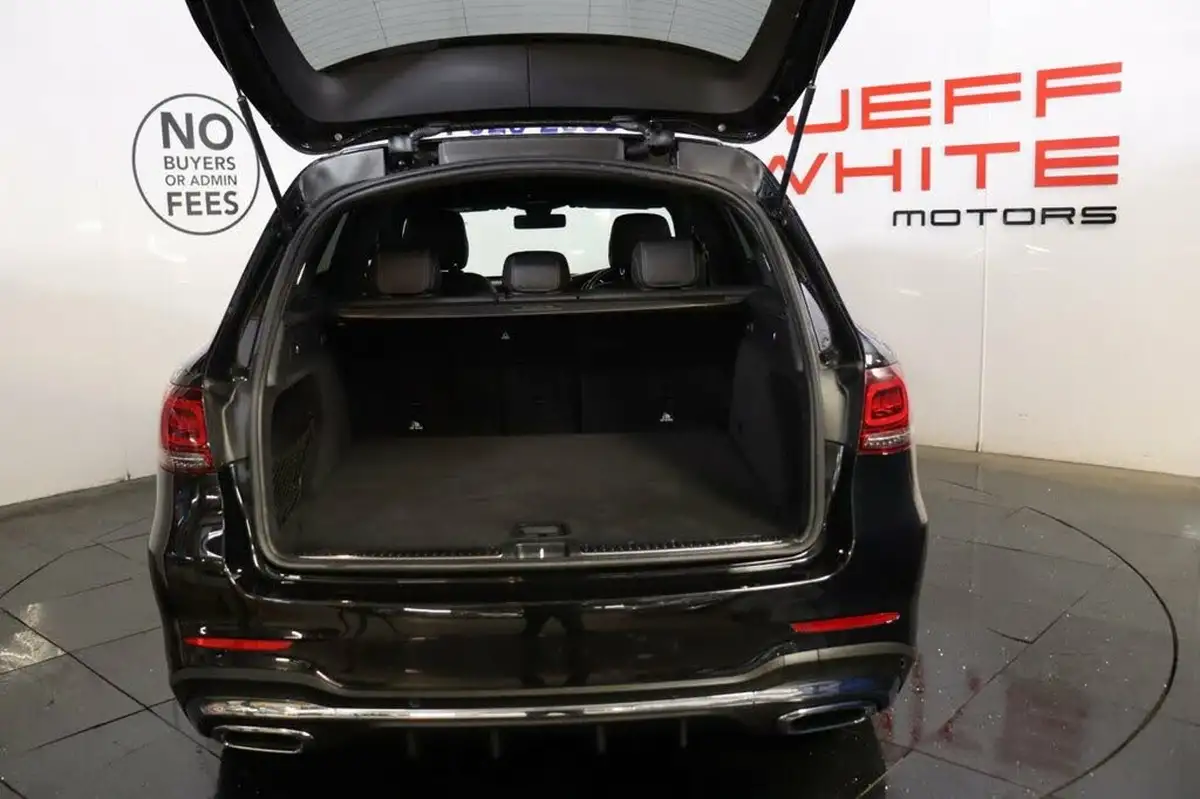 2020-mercedes-benz-glc-class-20d-glc220d-amg-line-station-wagon-5d-4matic-plus-big-19