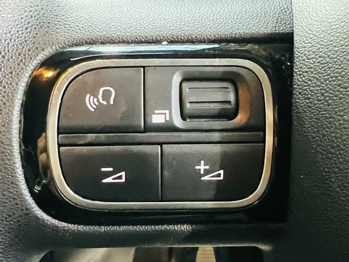 2016-citroen-c3-12-puretech-feel-82ps-big-17