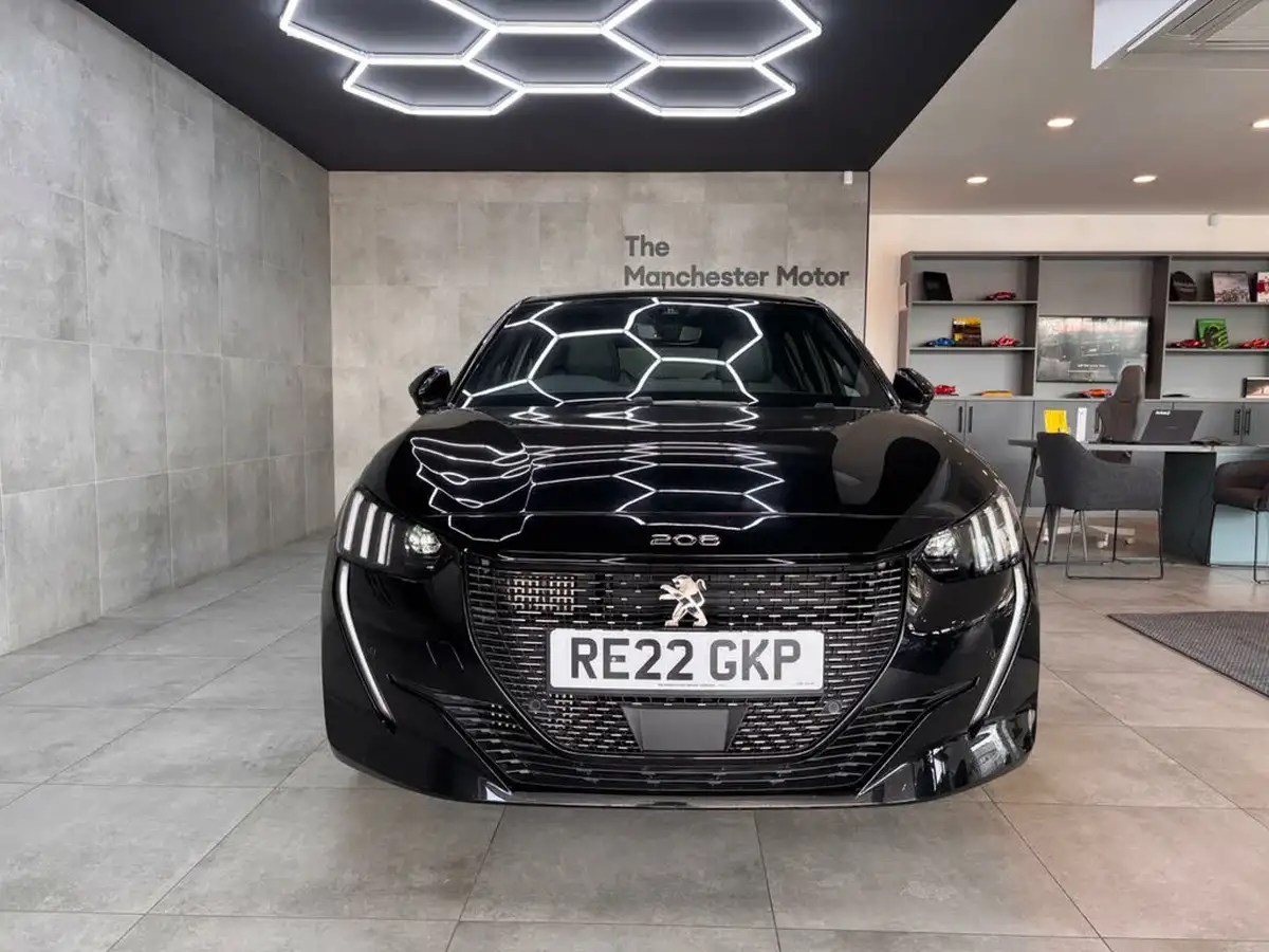 2022-peugeot-208-12-puretech-gt-100bhp-eat8-big-6