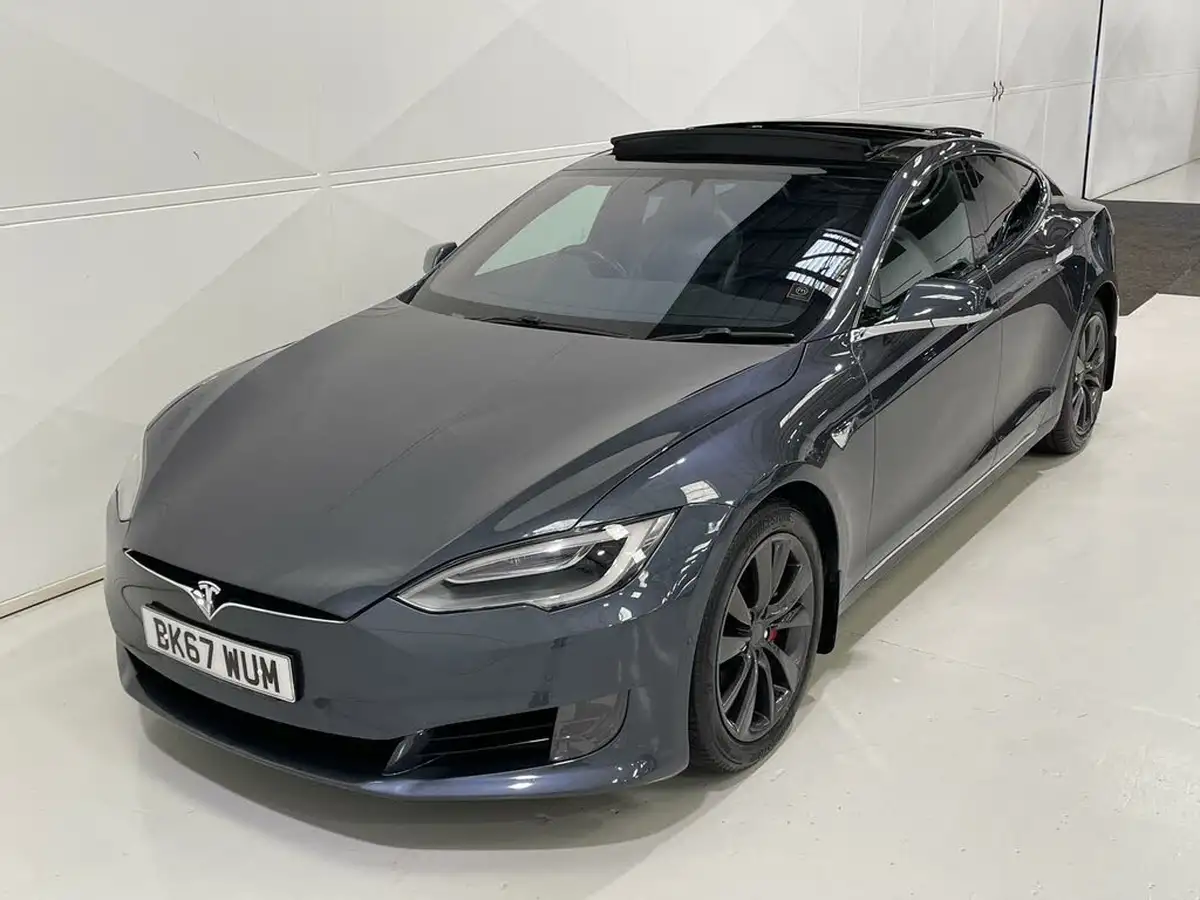 2017-tesla-model-s-e-75-235kw-big-12