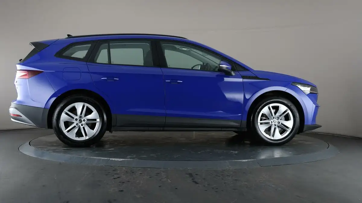 2022-skoda-enyaq-e-60-big-60