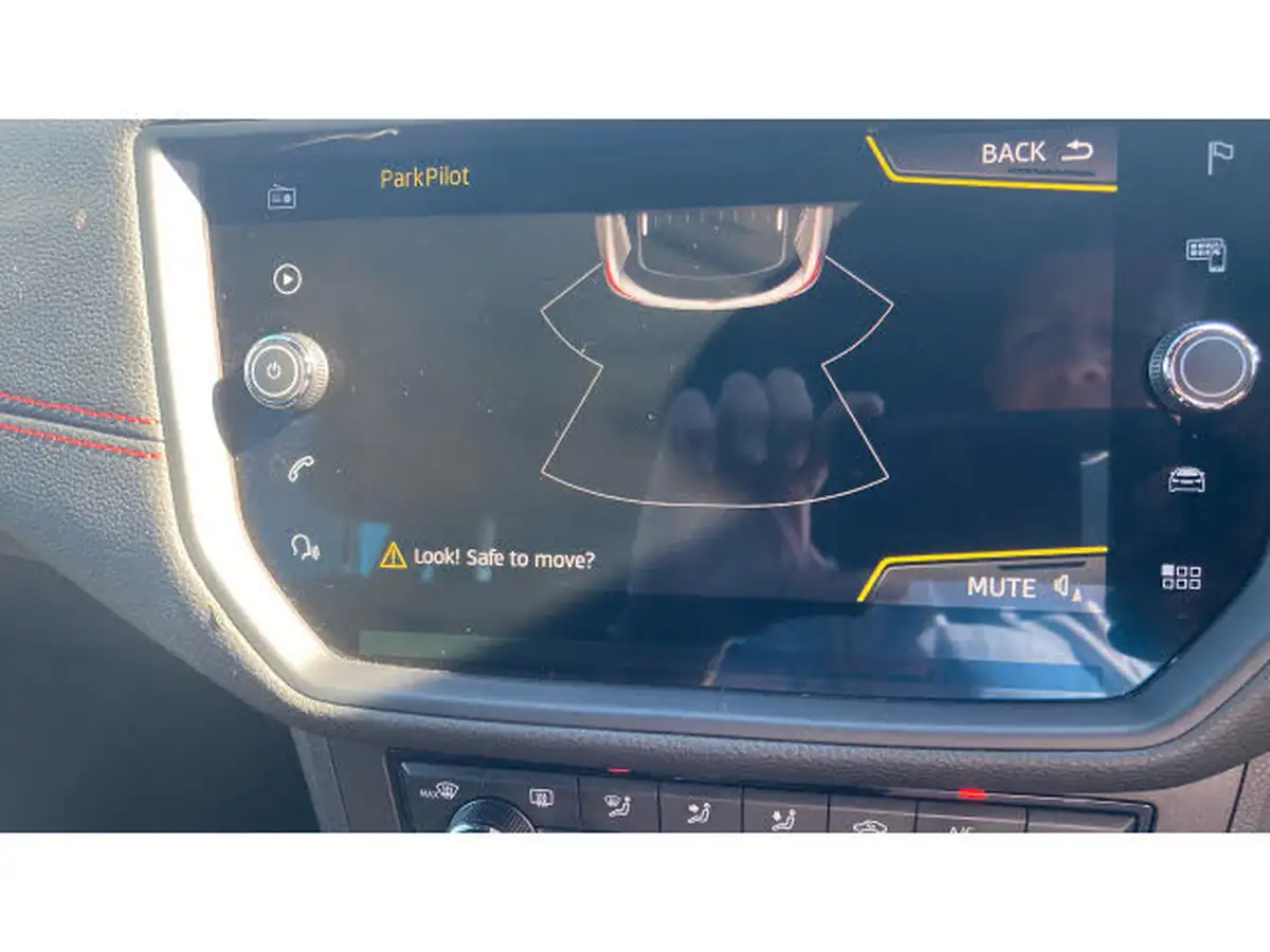 2018-seat-arona-15-tsi-evo-fr-big-24
