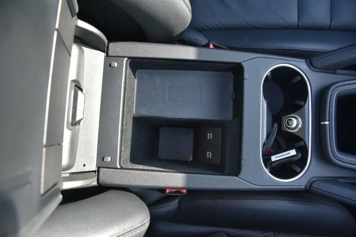 2019-porsche-cayenne-30-v6-s-big-40