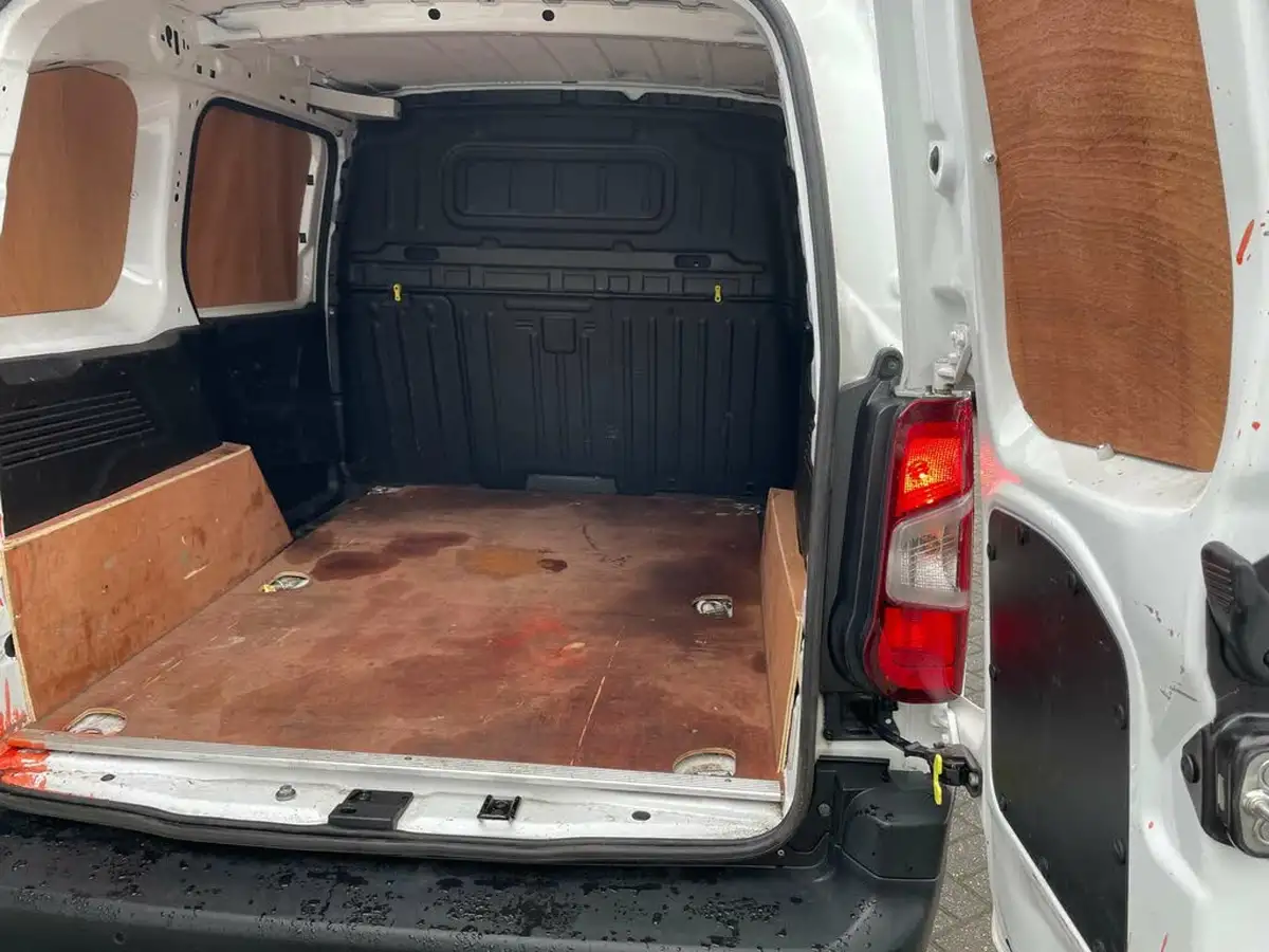 2021-citroen-berlingo-15bluehdi-650-enterprise-pro-big-43