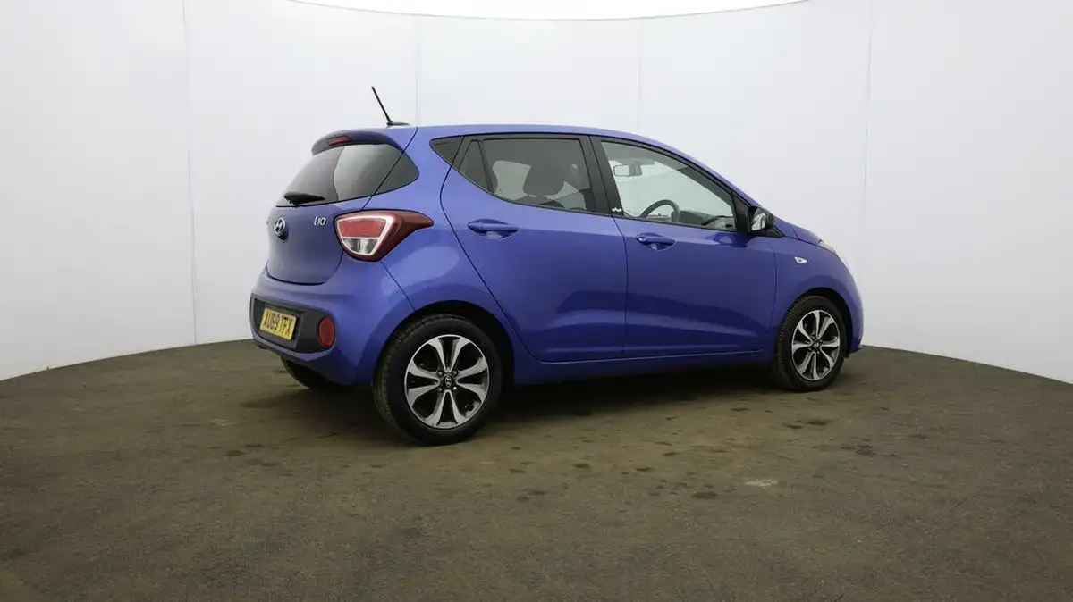 2019-hyundai-i10-10-play-big-48