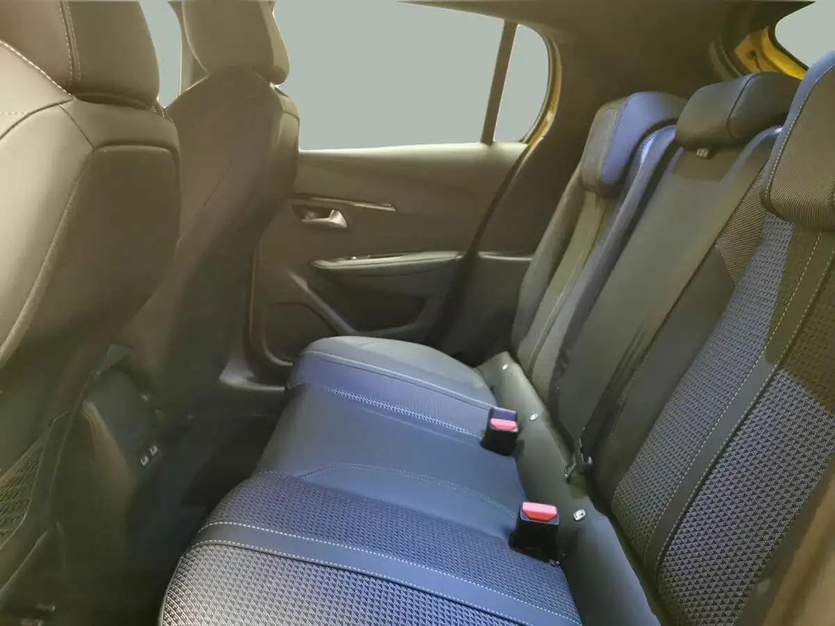 2021-peugeot-208-e-gt-50kwh-big-34