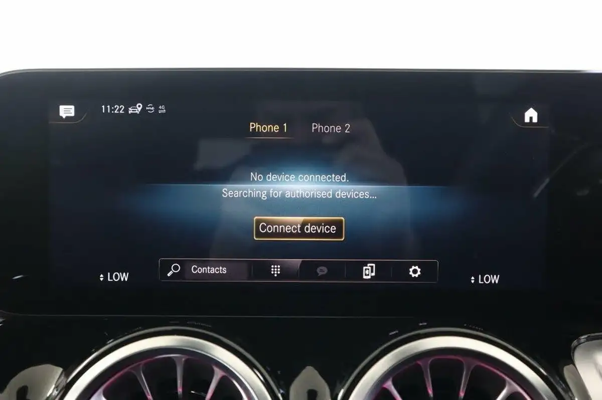2022-mercedes-benz-glb-class-13-glb200-amg-line-premium-7g-tronic-big-41