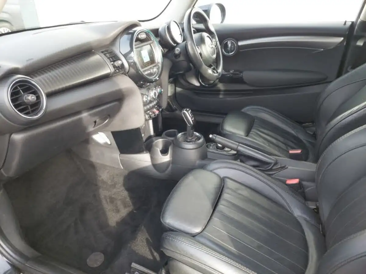 2019-mini-cooper-20-cooper-s-exclusive-189bhp-hatchback-3d-auto-big-4
