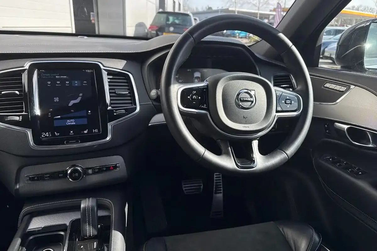 2022-volvo-xc90-20td-b5-r-design-big-11