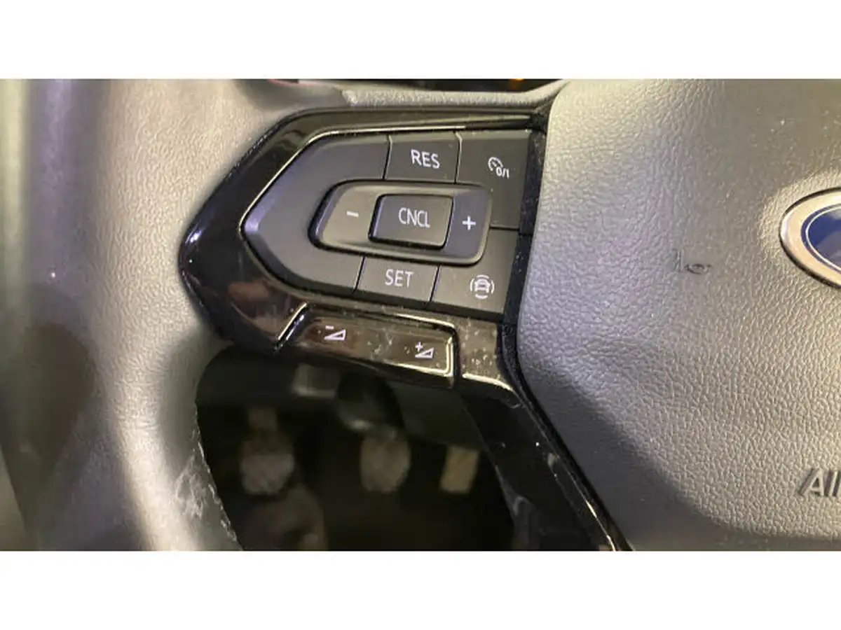 2023-ford-tourneo-connect-20-titanium-big-28