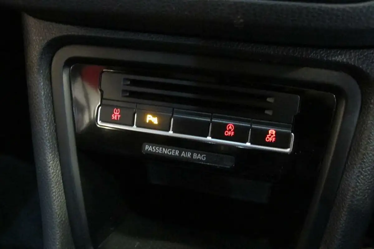 2019-volkswagen-sharan-14-tsi-se-nav-1395cc-big-33