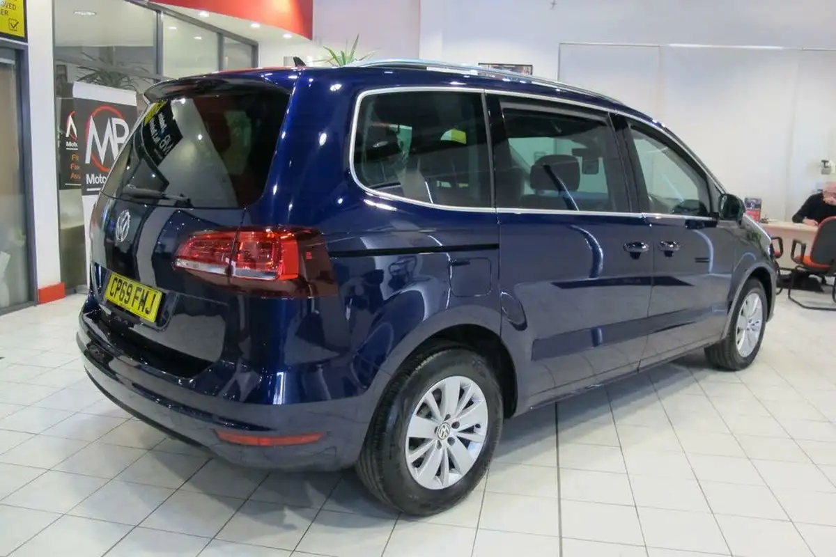 2019-volkswagen-sharan-14-tsi-se-nav-1395cc-big-9