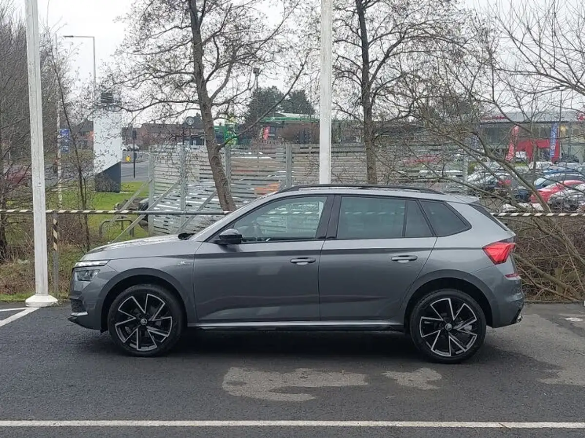 2022-skoda-kamiq-15-tsi-monte-carlo-dsg-big-3
