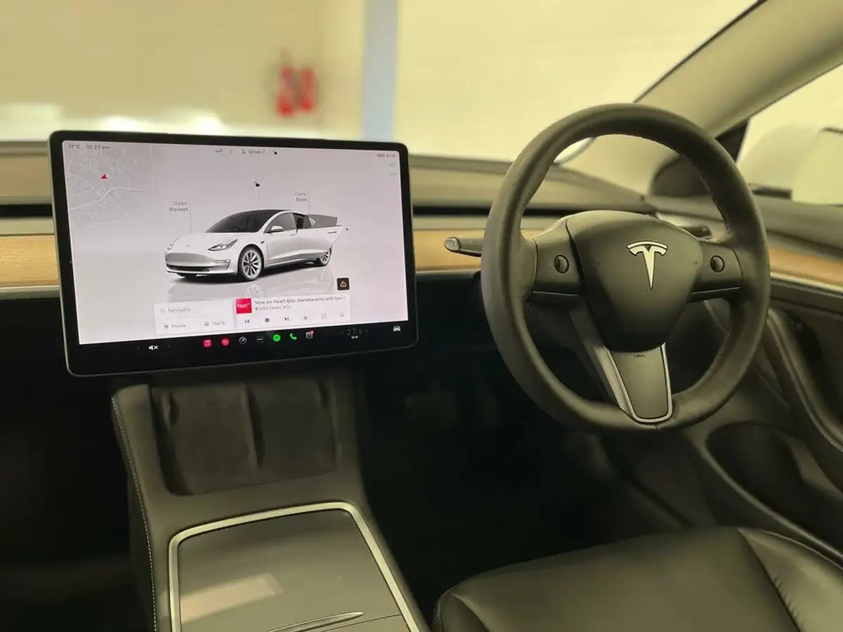 2022-tesla-model-3-e-long-range-big-8