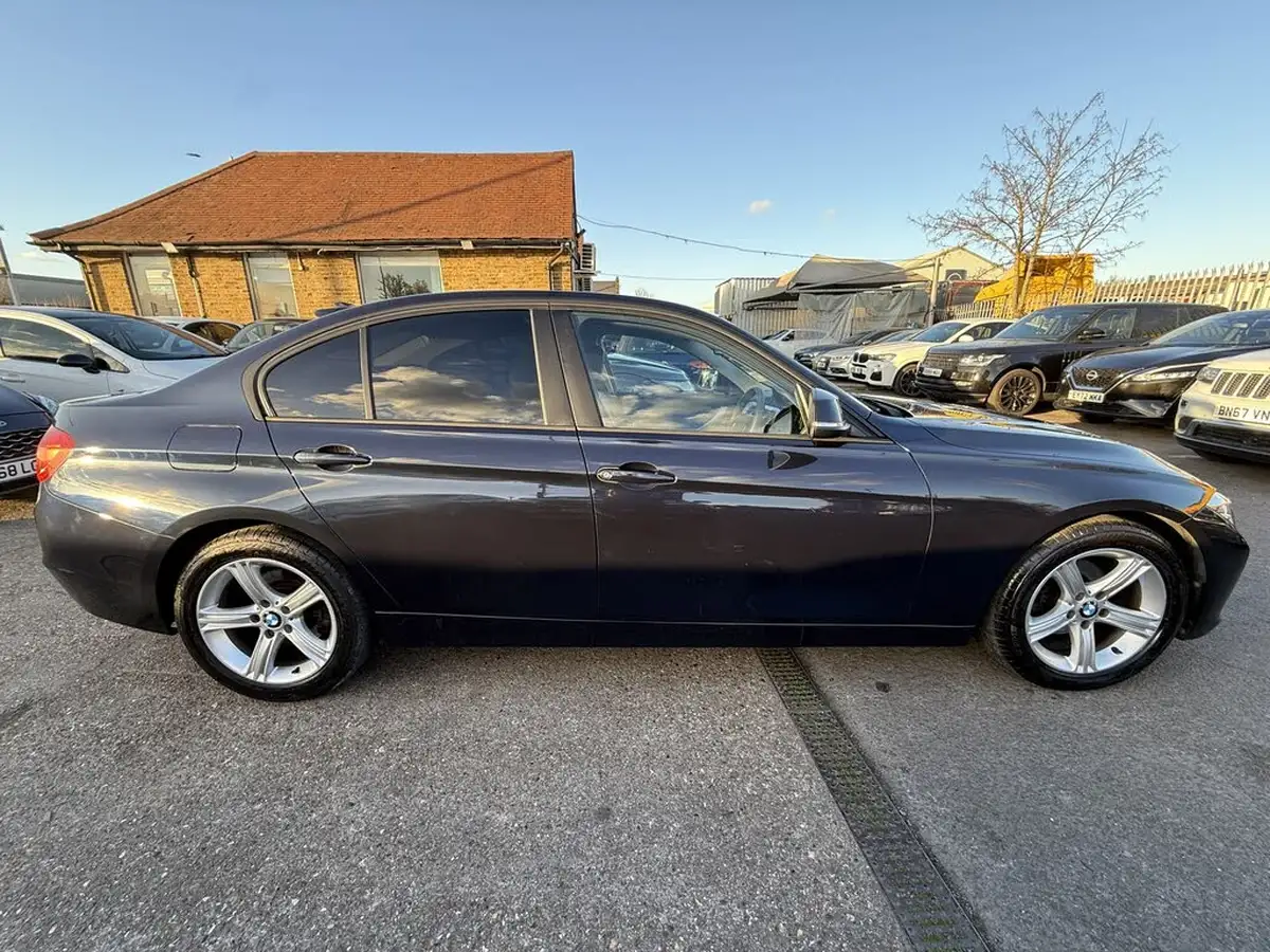 2014-bmw-3-series-20-320i-se-184bhp-ss-saloon-4d-1997cc-auto-big-8