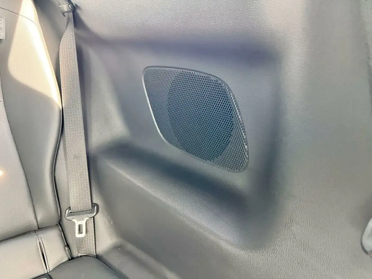2021-toyota-yaris-16-gr-circuit-pack-big-74