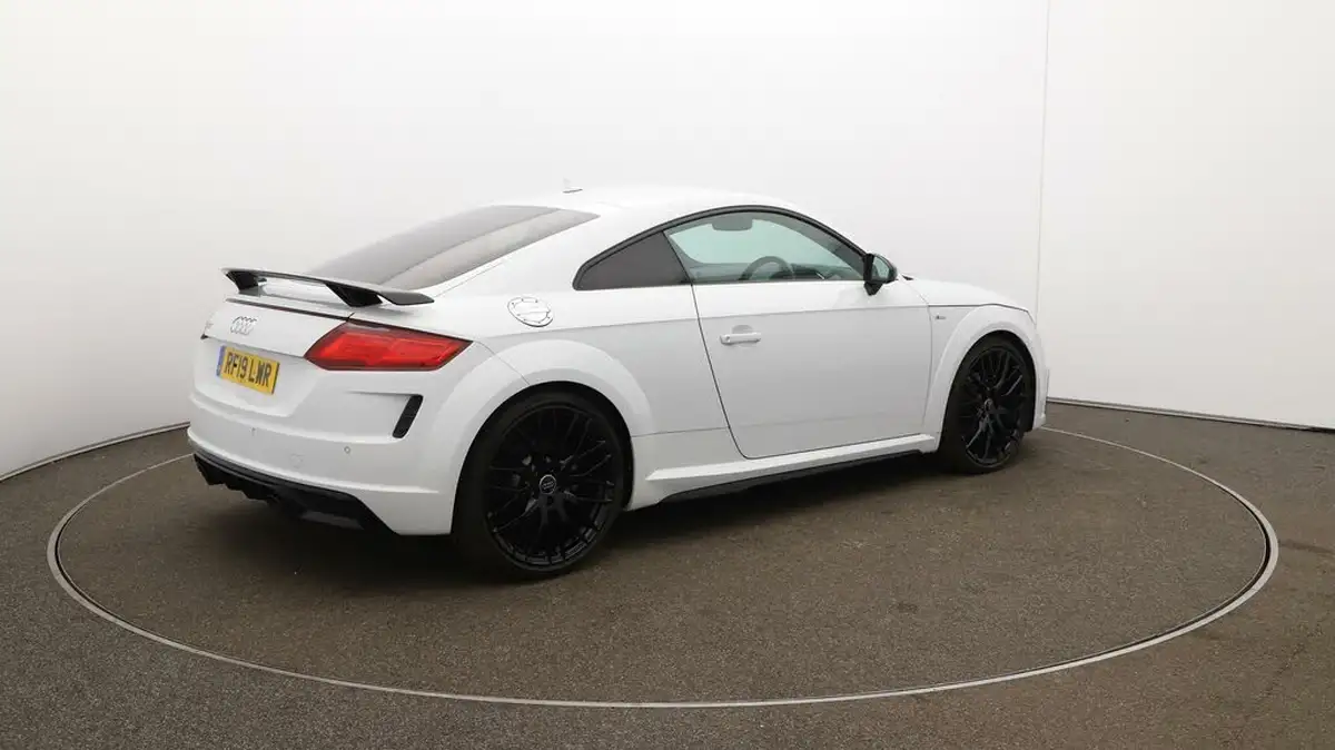 2019-audi-tt-coupe-20-40-tfsi-black-edition-big-42