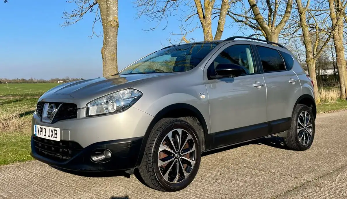 2013-nissan-qashqai-16-360-big-9