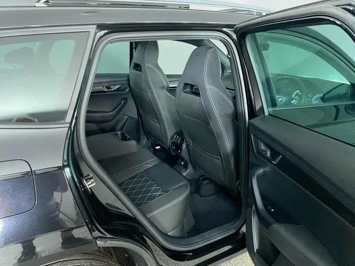 2021-skoda-karoq-15-tsi-sportline-dsg-big-18