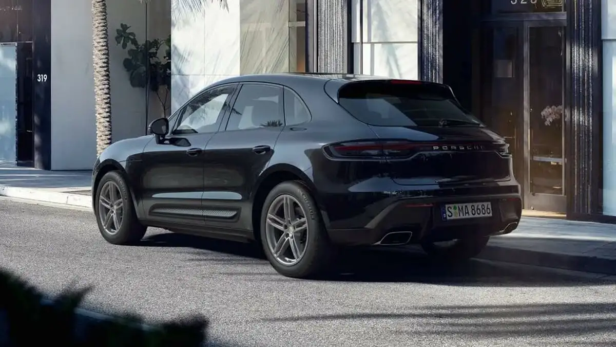 2023-porsche-macan-20-big-2