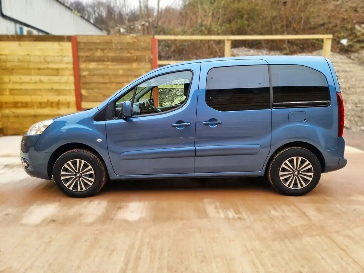2015-peugeot-partner-16hdi-tepee-s-92bhp-big-7