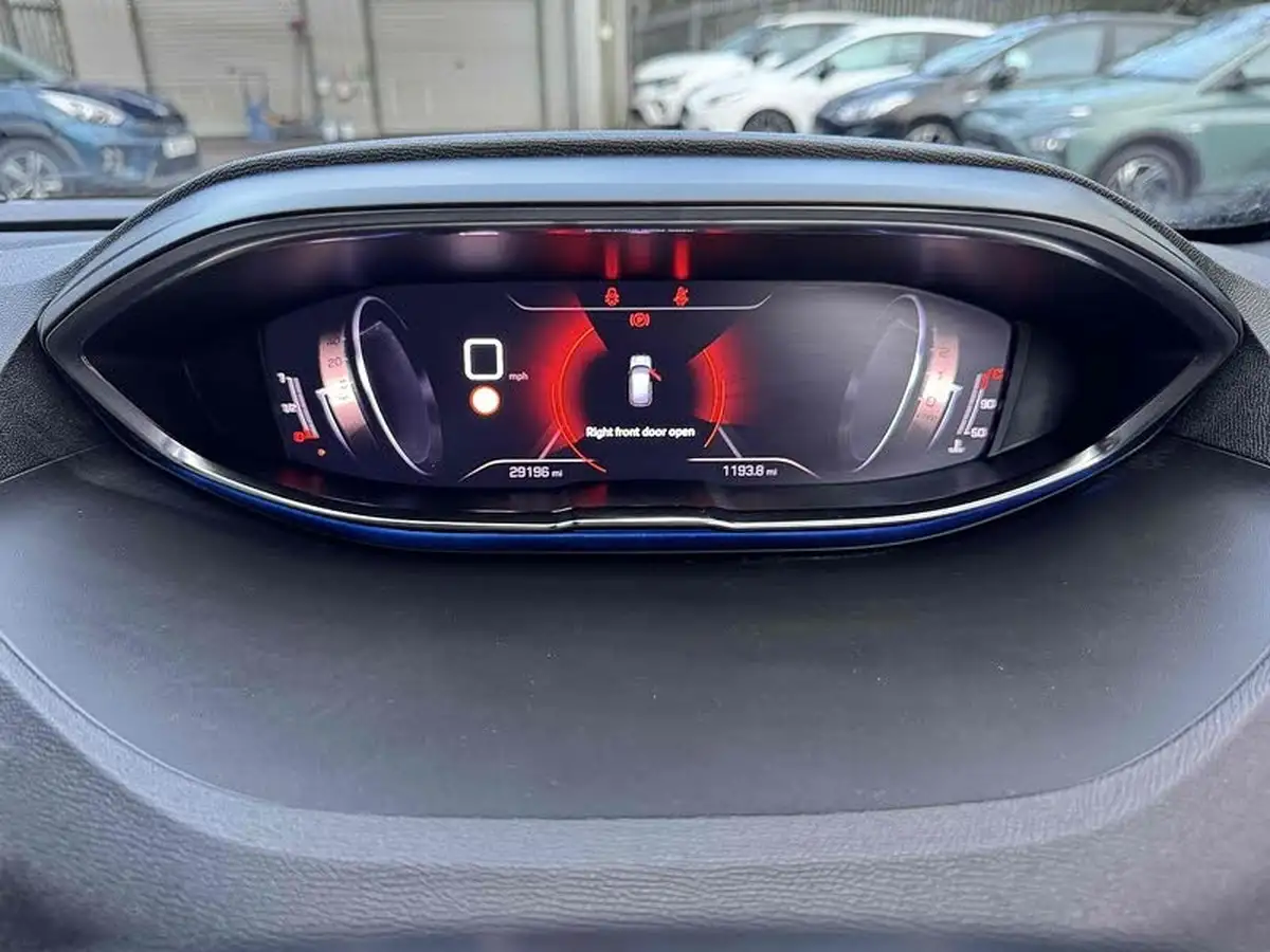 2022-peugeot-3008-suv-15-bluehdi-gt-big-25