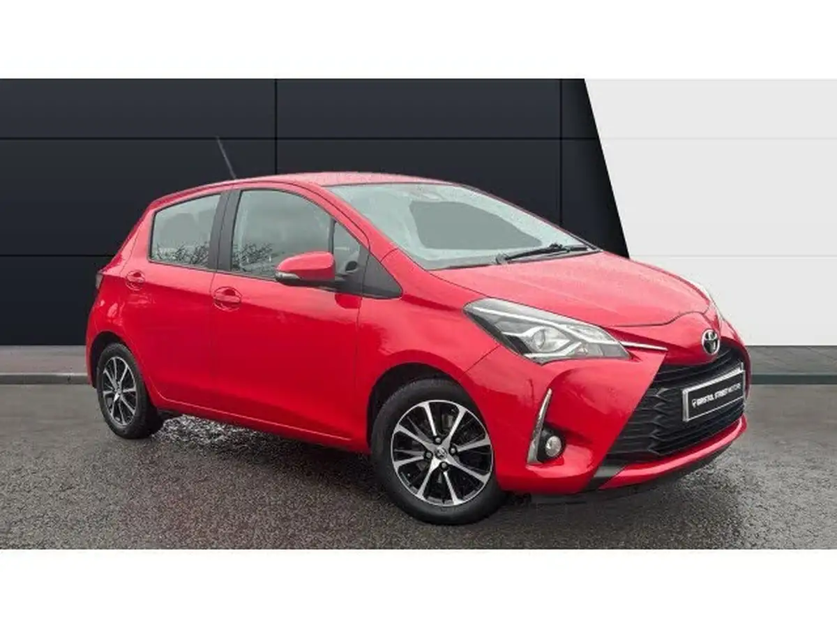 2019-toyota-yaris-15-vvt-i-icon-tech-111bhp-1496cc-cvt-big-0