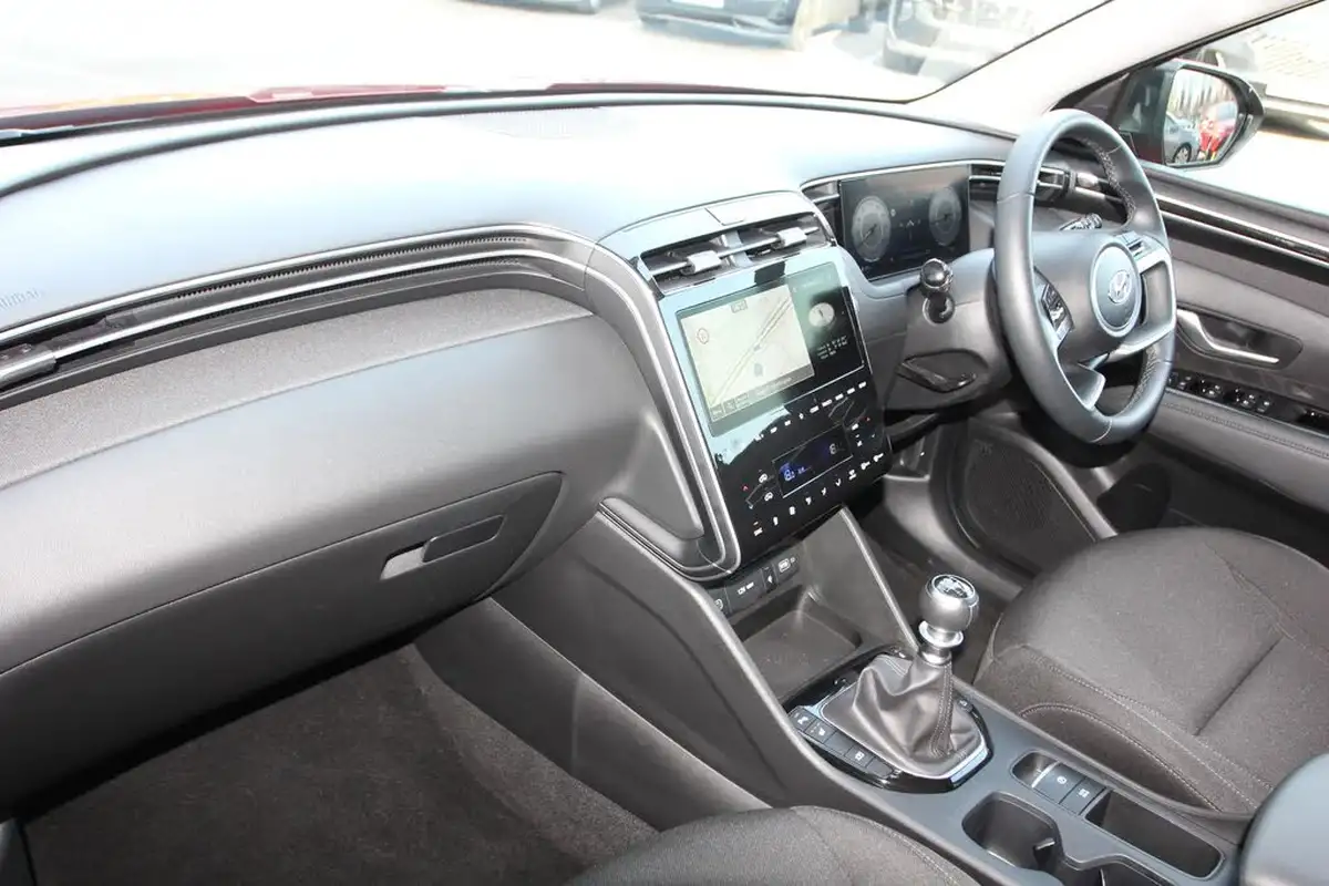 2024-hyundai-tucson-16-t-gdi-premium-150ps-big-1
