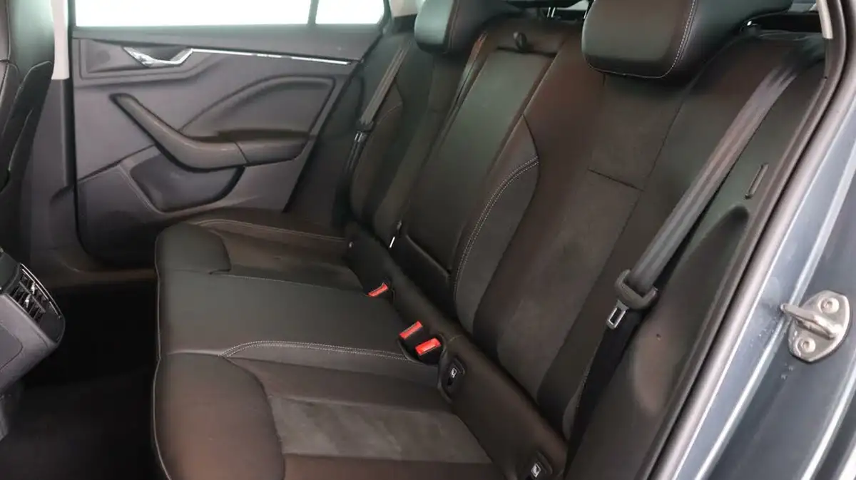 2020-skoda-kamiq-10-tsi-se-l-115ps-dsg-big-15
