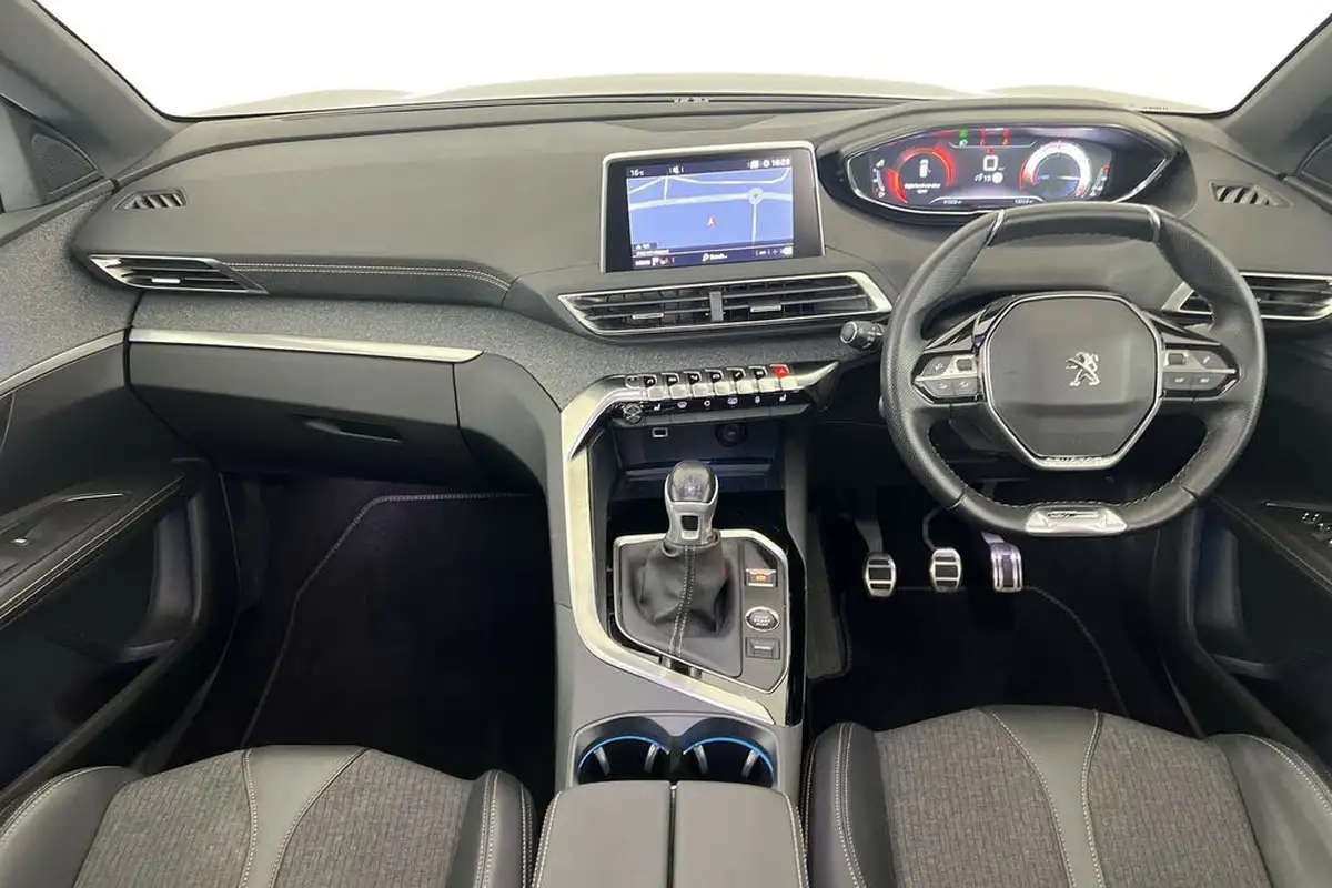 2019-peugeot-3008-suv-12-puretech-gt-line-big-5