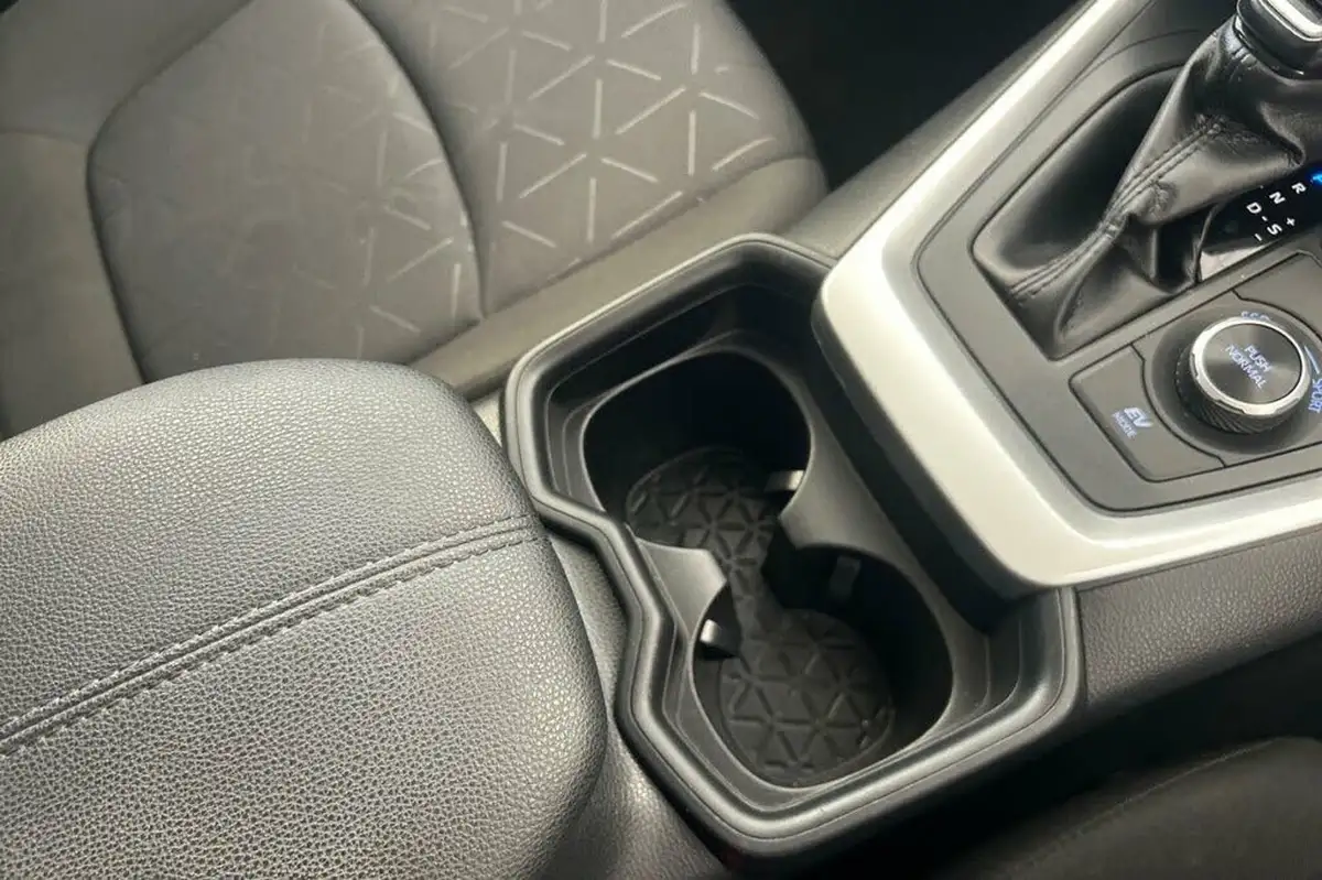 2020-toyota-rav4-25-vvt-i-design-219bhp-big-34