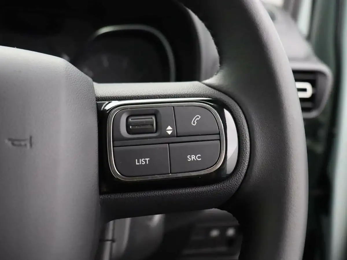 2020-citroen-berlingo-15bluehdi-flair-xl-size-130ps-big-15