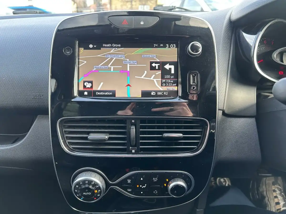 2019-renault-clio-09-tce-gt-line-big-14