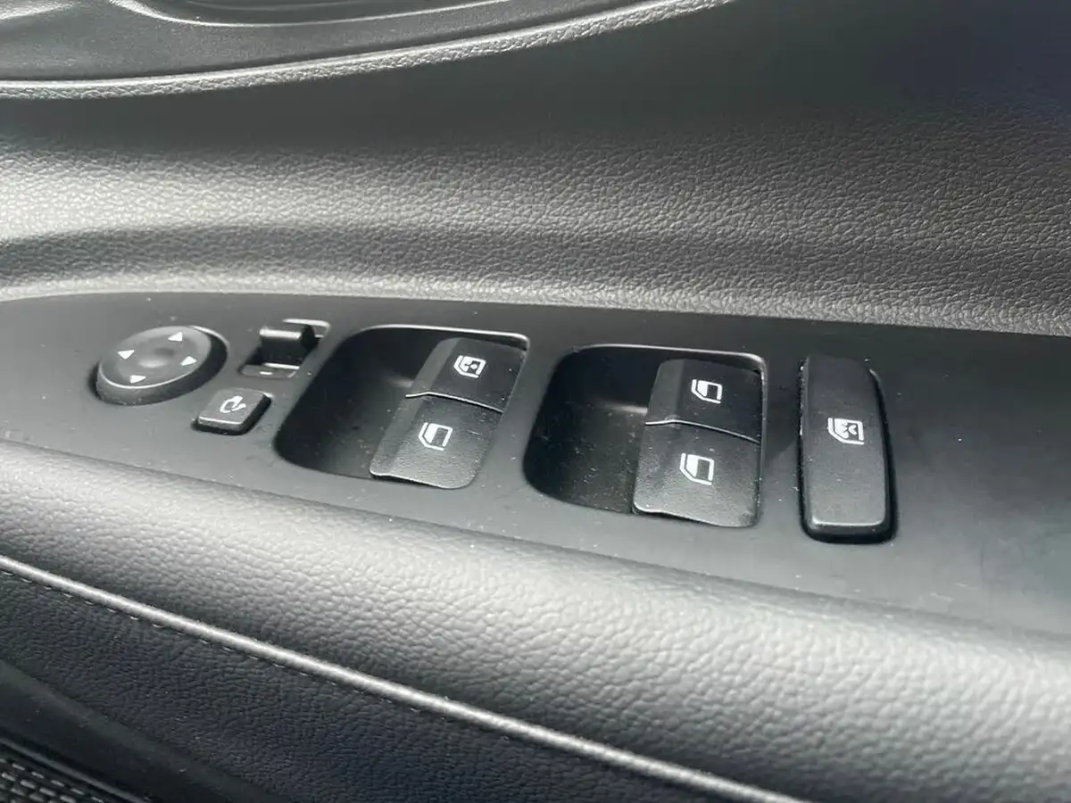 2024-hyundai-bayon-10-t-gdi-advance-7dct-big-19