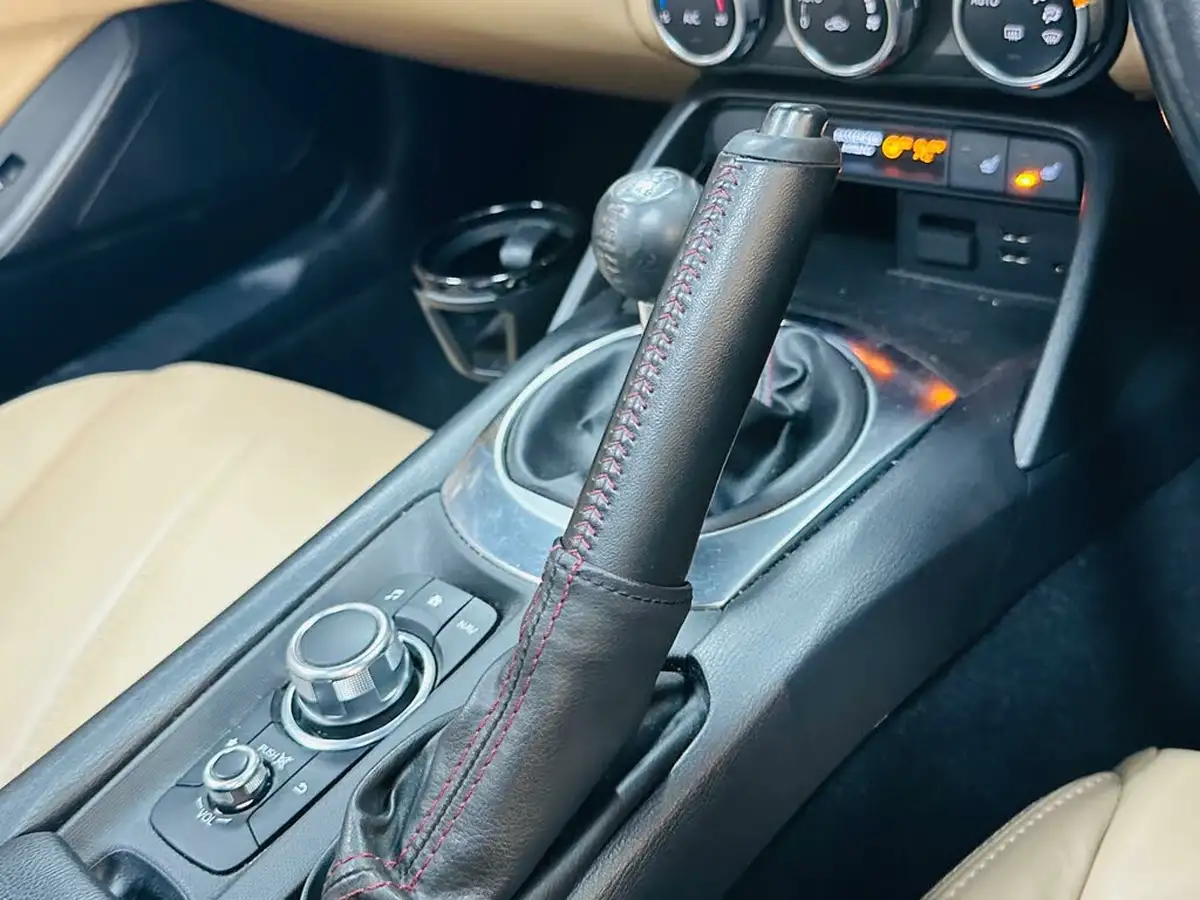 2019-mazda-mx-5-15-sport-nav-sand-leather-convertible-big-59