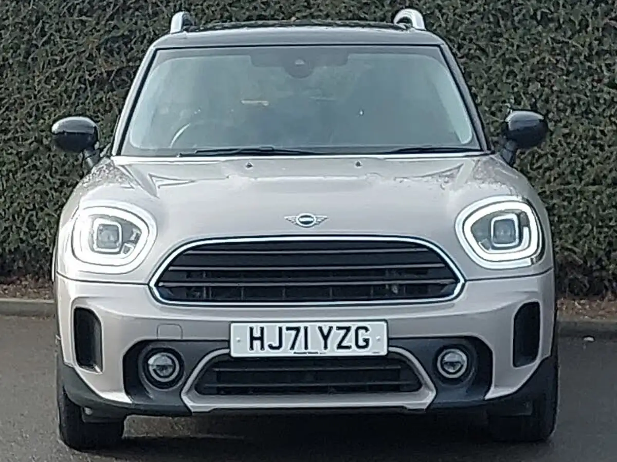 2021-mini-countryman-15-cooper-classic-auto-big-18