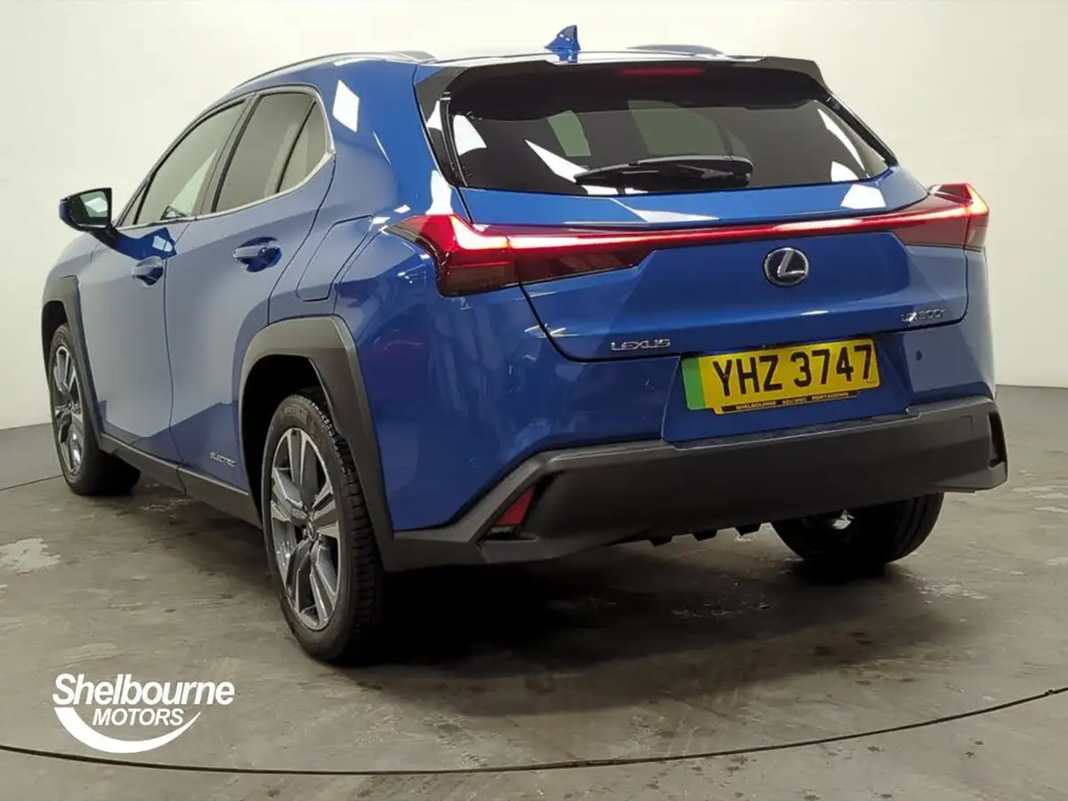 2021-lexus-ux-300e-e-ux-big-1