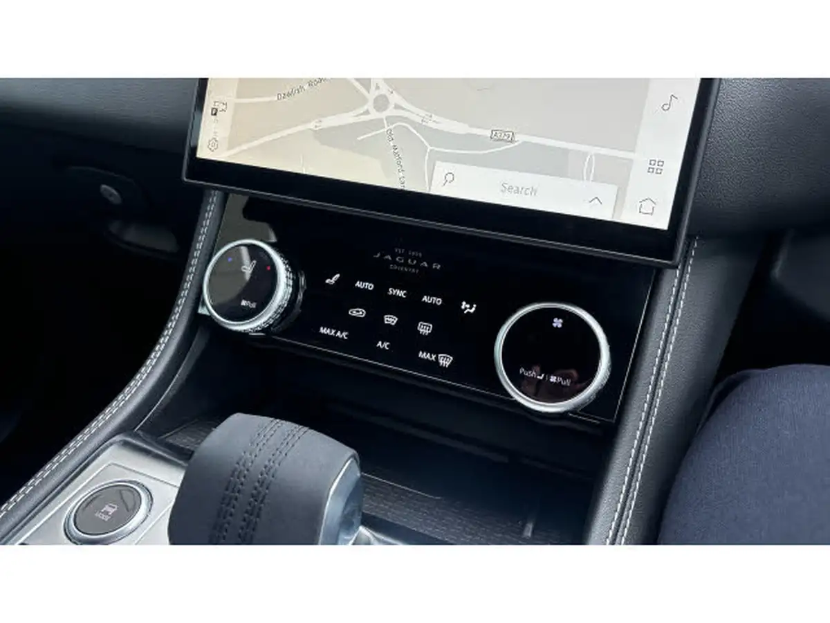 2024-jaguar-f-pace-20-d200-r-dynamic-s-big-37