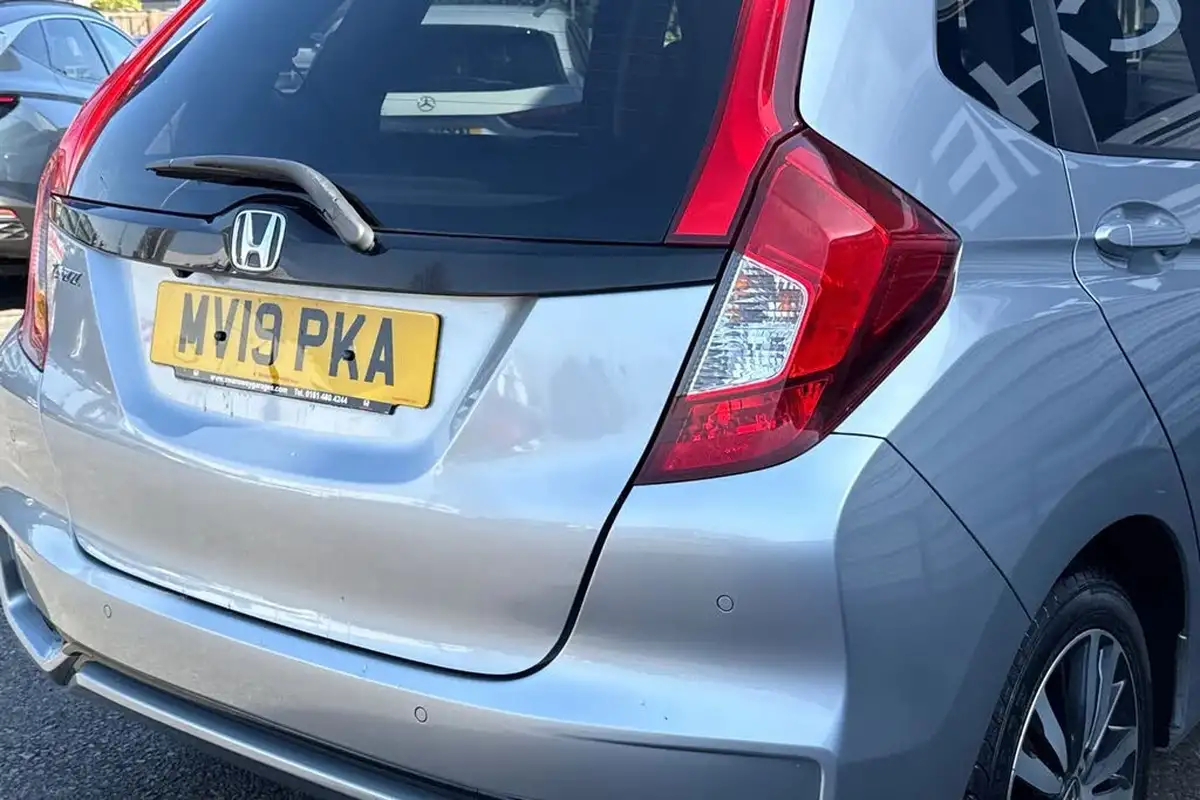 2019-honda-jazz-13-i-vtec-ex-cvt-big-9