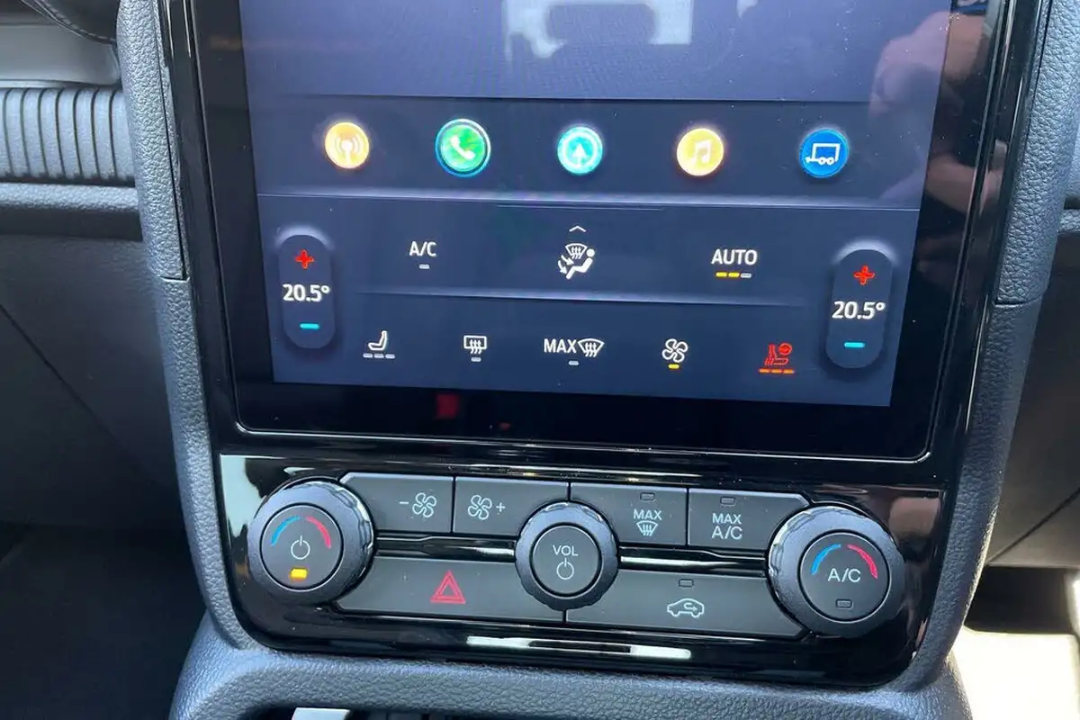 2025-ford-ranger-30-ecoblue-wildtrak-240pseu6d-big-12