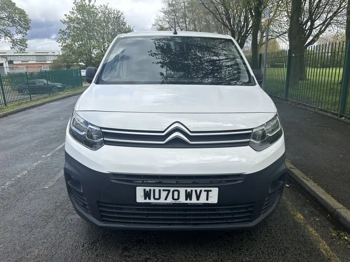 2020-citroen-berlingo-15bluehdi-1000-enterprise-100pseu6dt-e-ss-panel-big-1