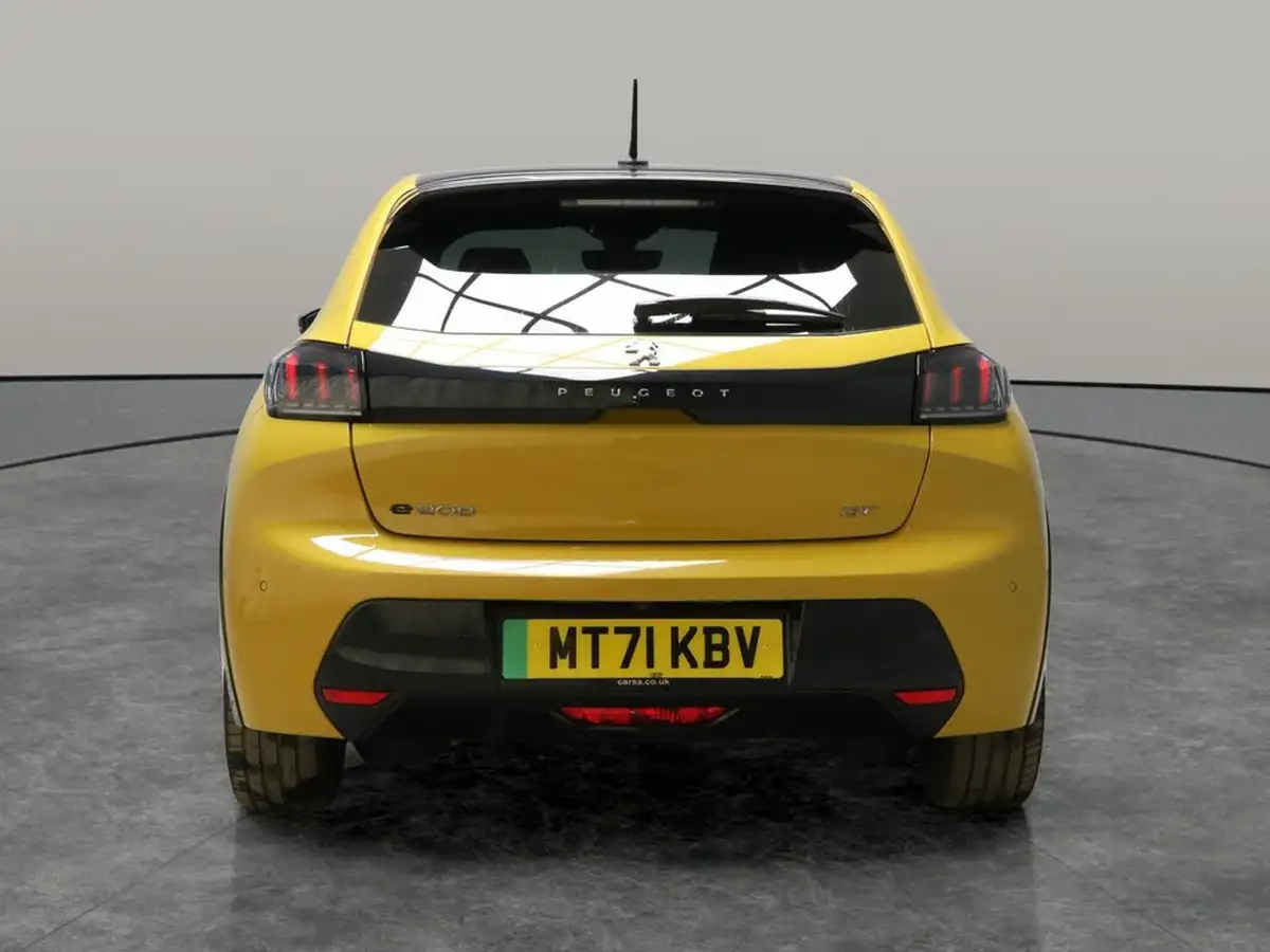 2021-peugeot-208-e-gt-50kwh-big-10