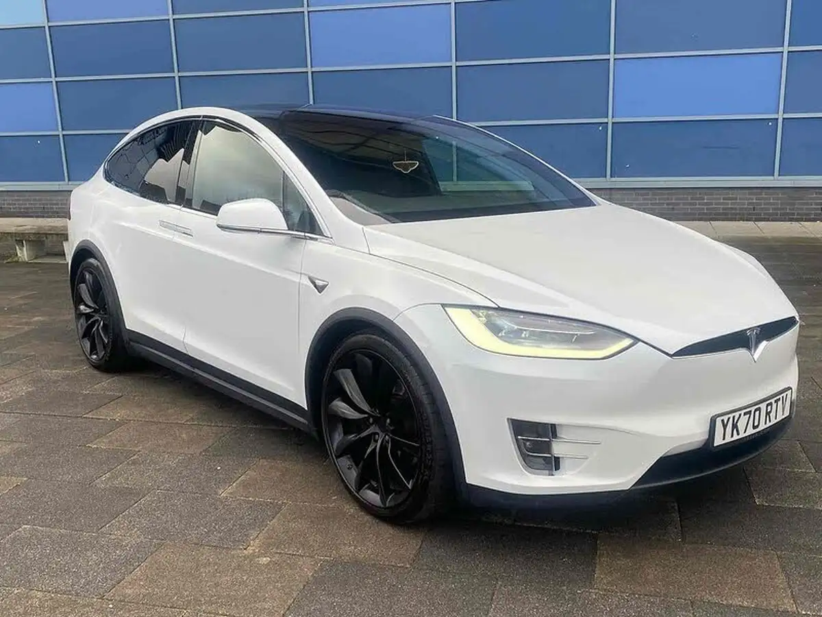 2020-tesla-model-x-e-long-range-big-52