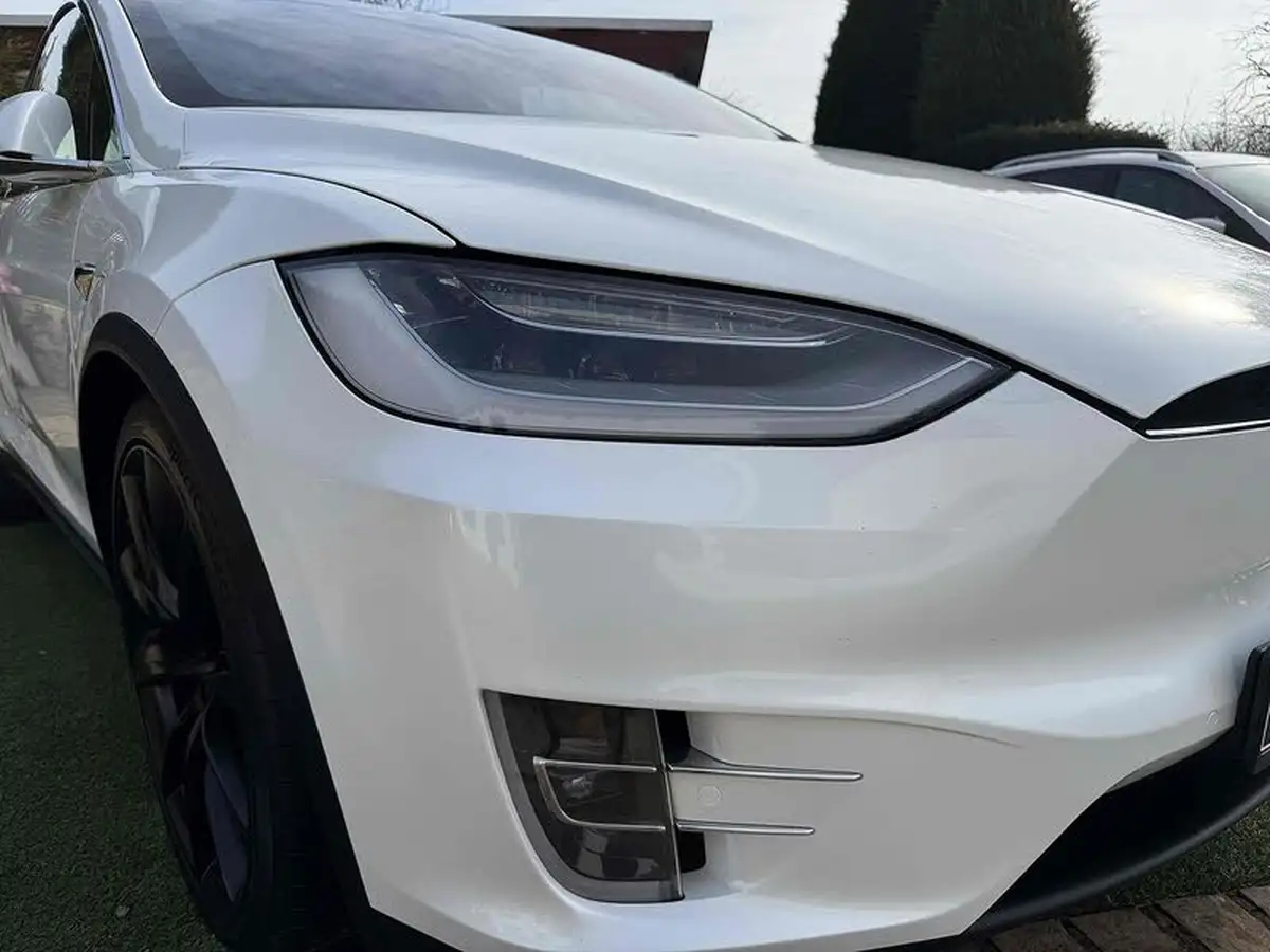 2020-tesla-model-x-e-long-range-big-28